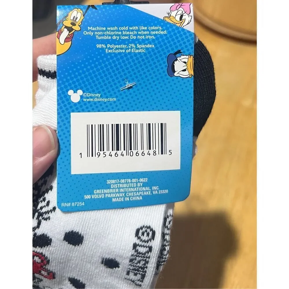 Disney Mickey And Friends Woman’s No Show Socks NEW